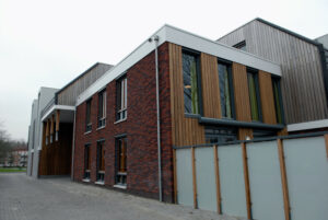 Groot stenen gebouw