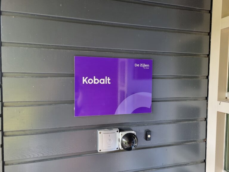 Kobalt op naambord