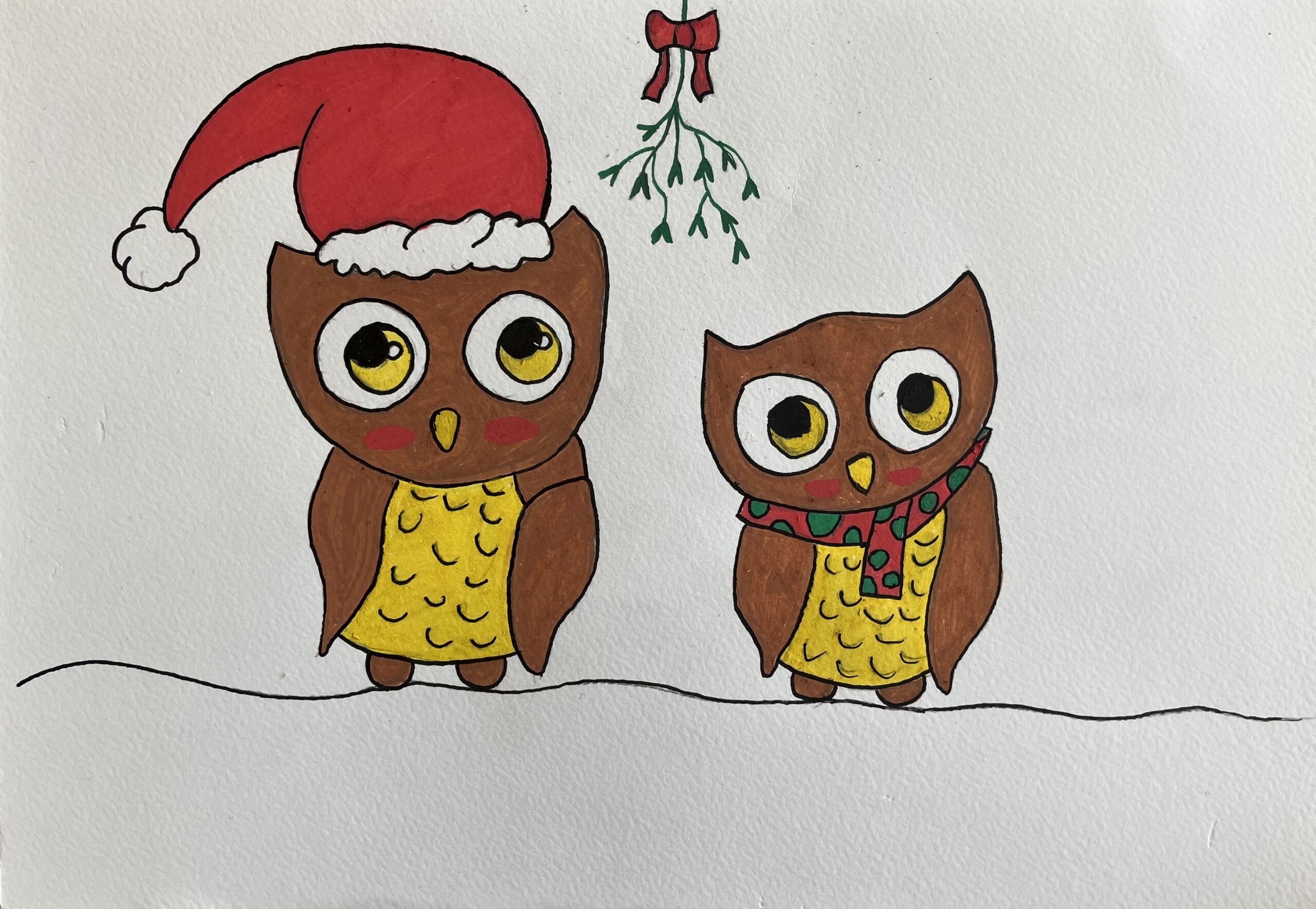 Tekening van twee uilen een grote met een kerstmuts op en een kleinere met een kerstsjaal om